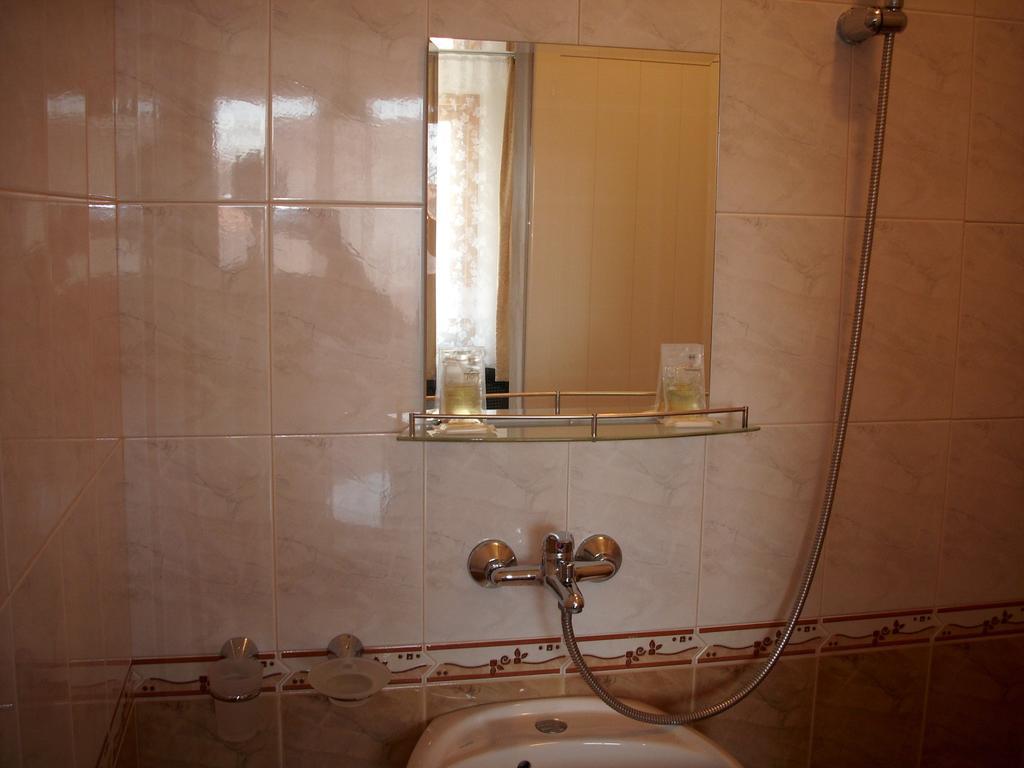 Georgievi Guest House Pomorie Bagian luar foto