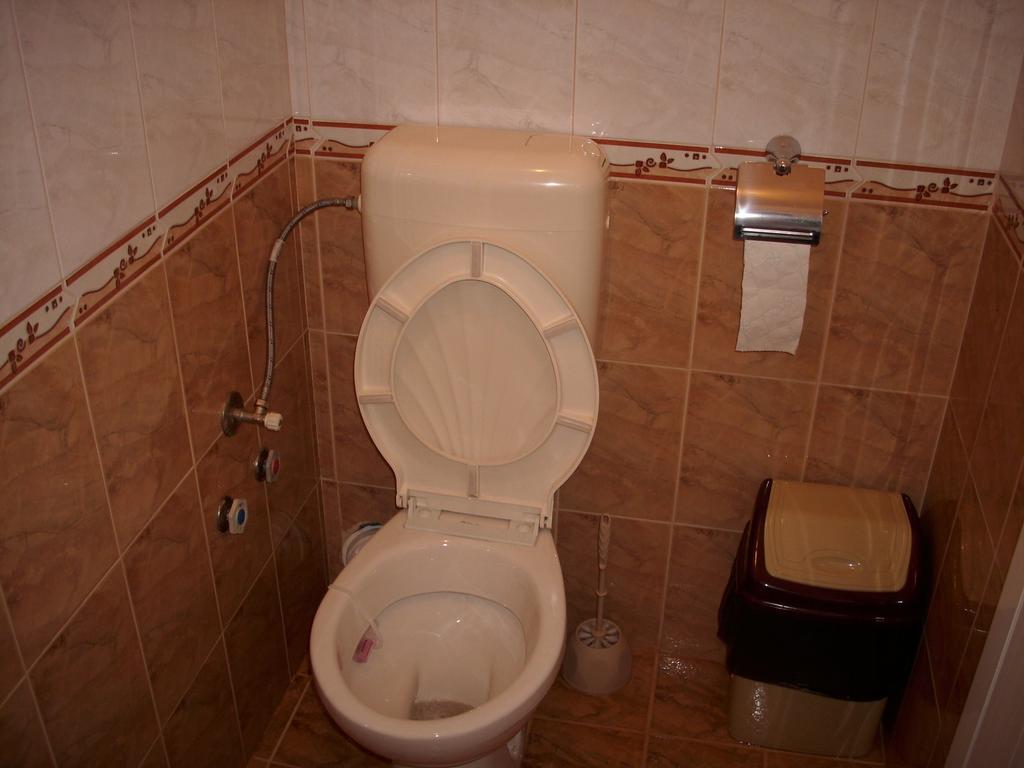 Georgievi Guest House Pomorie Bagian luar foto