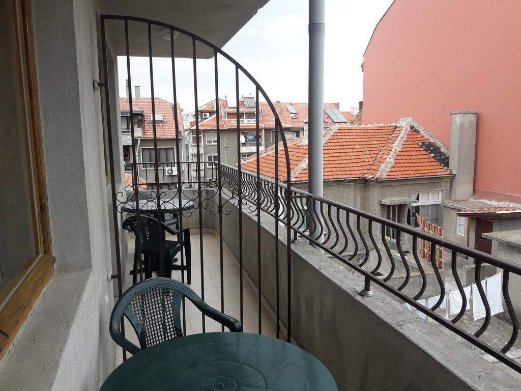 Georgievi Guest House Pomorie Bagian luar foto